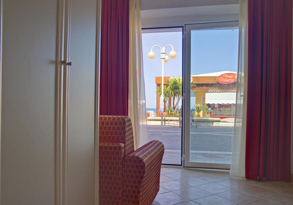 Bianchi Hotel & Residence Porto Recanati Oda fotoğraf
